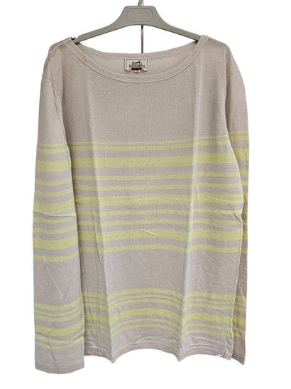 HERMES
T-shirt col V rouge 
Taille XXL
T-shirt...