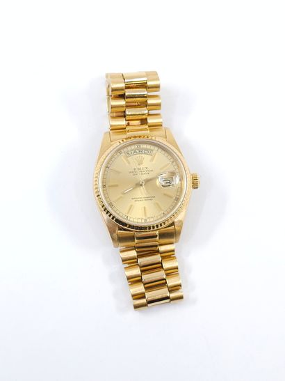 ROLEX day date en or jaune 750°, 
Boîtier...