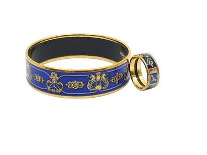HERMES Paris 
Bracelet jonc en métal doré...