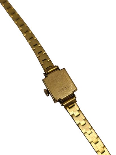 LIP
Montre de dame, boîtier en or 750°, bracelet...