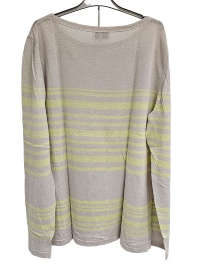 HERMES
T-shirt col V rouge 
Taille XXL
T-shirt...