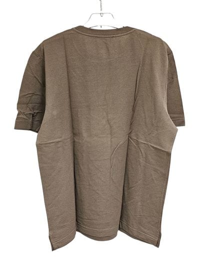 HERMES
T-shirt col V rouge 
Taille XXL
T-shirt...