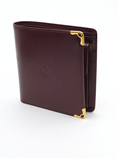 CARTIER
Leather card wallet in original box
Size...