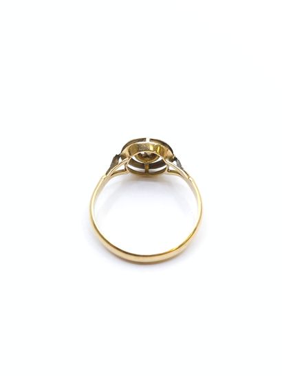 RING in two-tone 750° gold set with a diamond
Gross...