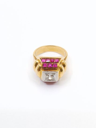 BAGUE en or rose 750° et platine sertie d'un...