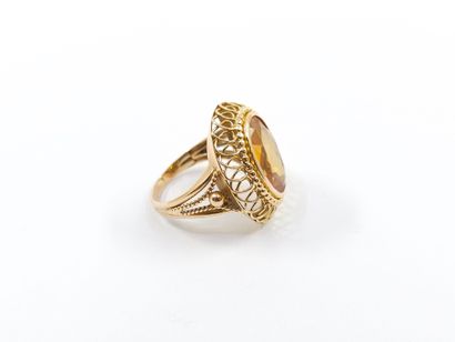 IMPORTANTE bague cocktail en or jaune 750°...