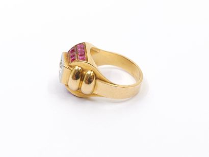 BAGUE en or rose 750° et platine sertie d'un...