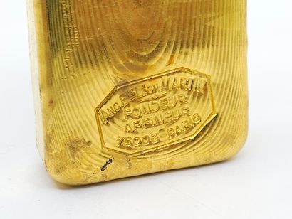 LINGOT D'OR
Poids de l'or fin 995g. 
Avec...