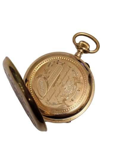 MONTRE DE GOUSSET or jaune 750°, cadran émaillé...