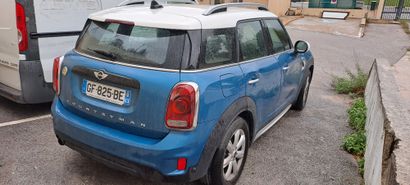 Véhicule MINI Modèle COUNTRYMAN, de couleur...