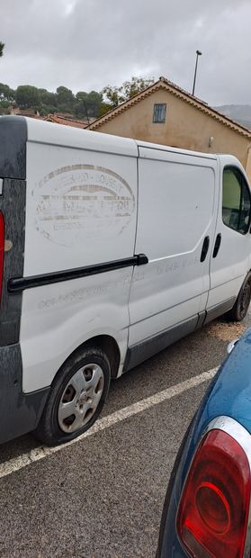 Véhicule OPEL Modèle VIVARO de couleur blanche
Immatriculé...