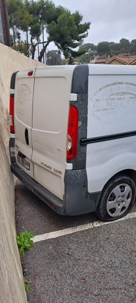 Véhicule OPEL Modèle VIVARO de couleur blanche
Immatriculé...