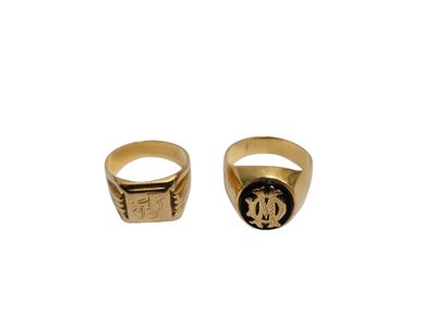 Two signet rings in 750° yellow gold 
Gross...