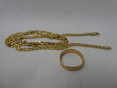 1 Chain 18kt Gold 9,13g 1 Wedding Band 18kt...