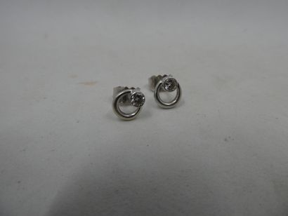 1 Pair of earrings 18kt white gold and diamonds...
