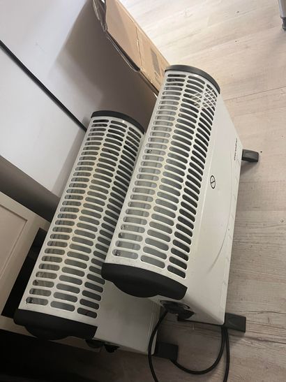 Deux radiateurs electriques
