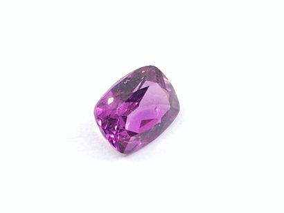 GRENAT purple rhodolite , coussin , Africa...
