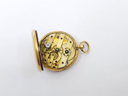 MONTRE de col en or jaune 750°, vitre désolidarisée...