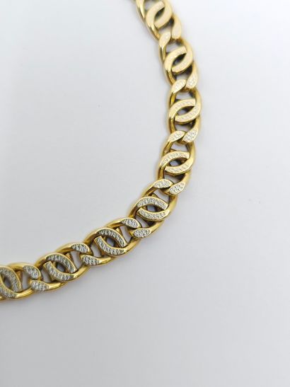 BRACELET en or deux tons 750° 
Poids : 10,44...