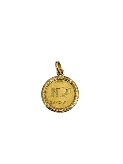 PENDENTIF en or jaune750°
Poids : 3,7 g