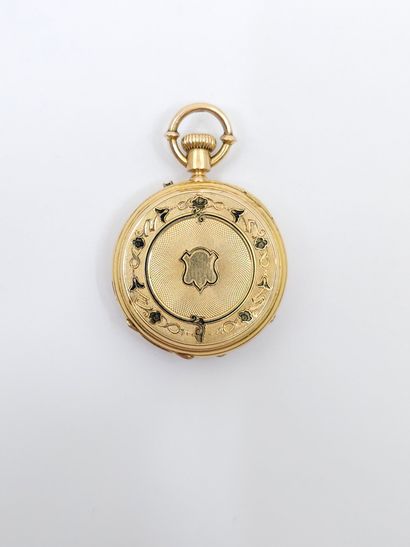 MONTRE de col en or jaune 750°, cadran émaillé...