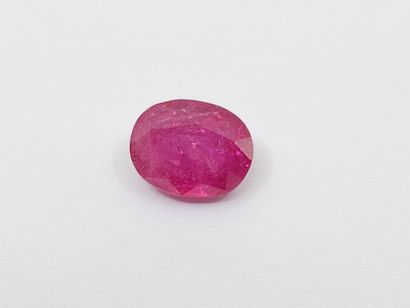 RUBIS pinkish red , cabochon , Madagascar...