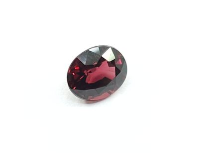 GRENAT purplish pink rhodolite VS , ovale...