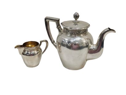 PARTIE DE SERVICE A CAFE de style Louis XVI...