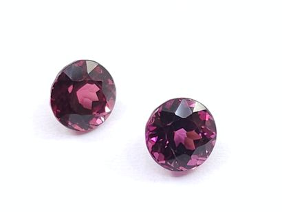 GRENAT pinkish purple rhodolite Nbr 2 , rond...