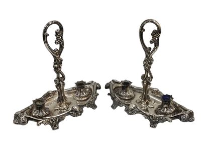 DAUBIN
Huilier vinaigrier en argent de style...