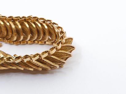 TRAVAIL ETRANGER
Bracelet en or 22 carats...