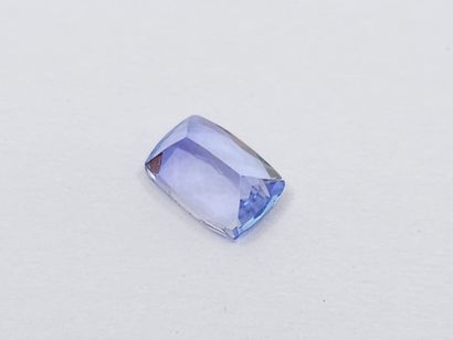 TANZANITE violet blue IF	 de taille coussin,Tanzanie,	0.66...