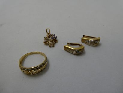 1 Ring 18kt gold and stones 3,05g 1 Pair...
