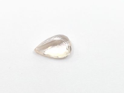 MORGANITE peach pink VVS , oval , Madagascar...