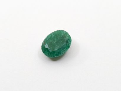 EMERAUDE , oval , Zambia , 4.00 carats Dim:...