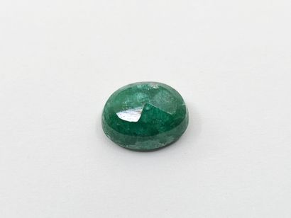 EMERAUDE , oval , Zambia , 4.00 carats Dim:...