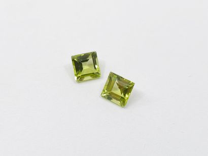 PERIDOT IF , square , Pakistan , 1.02 Carats,...