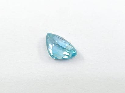 ZIRCON gentle heat blue VS , trillion , Cambodge...