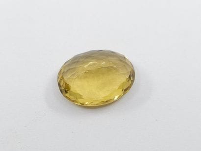 CITRINE yellow VS , oval , Africa , 7.23...