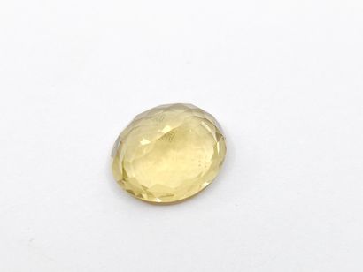 CITRINE yellow VVS , oval , Africa , 6.24...