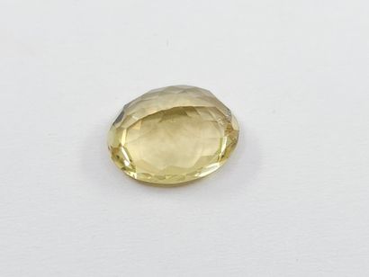 CITRINE yellow VS , ovale , Brésil , 4,93...