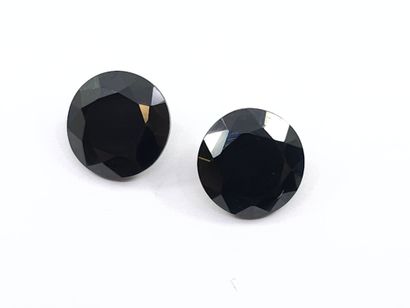 SPINEL black Nbr 2 , rond , Thailand , 8,01...