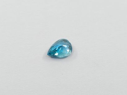 ZIRCON gentle heat blue VS , poire , Cambodge...