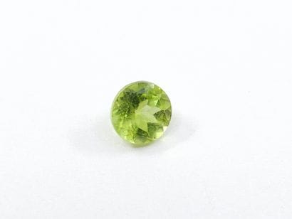 PERIDOT , rond , Pakistan , 1,43 carats Dim...
