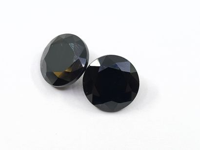 SPINEL black Nbr 2, rond, thailand, 8,10...