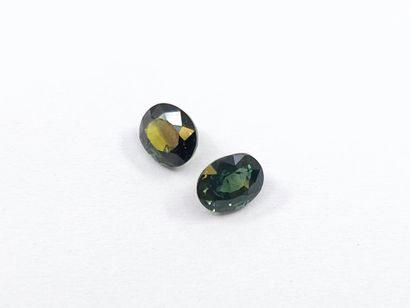 SAPHIRE bluish green Nbr 2 , ovale , Australie...