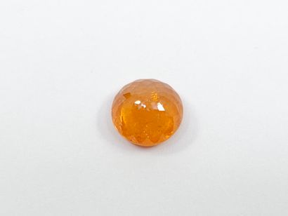 GRENAT orange spessartite , round , Namibia...