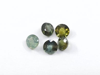 SAPHIR Bluish Green, round, 2,55 carats Dim:...