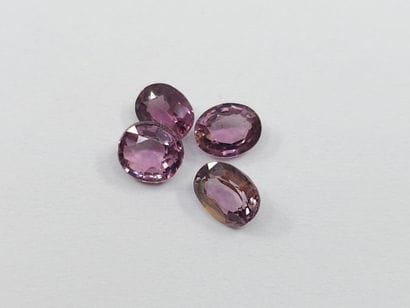 SPINEL pink VS M'GOK Nbr 4 , oval , M'GOK...