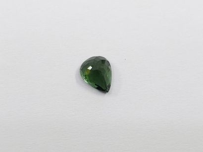 TOURMALINE green , poire , Mozambique , 0,68...